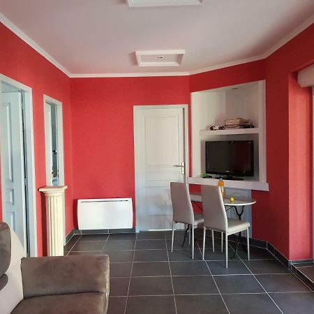 19 Rue Du Cadran Lejlighed Montmorillon Eksteriør billede