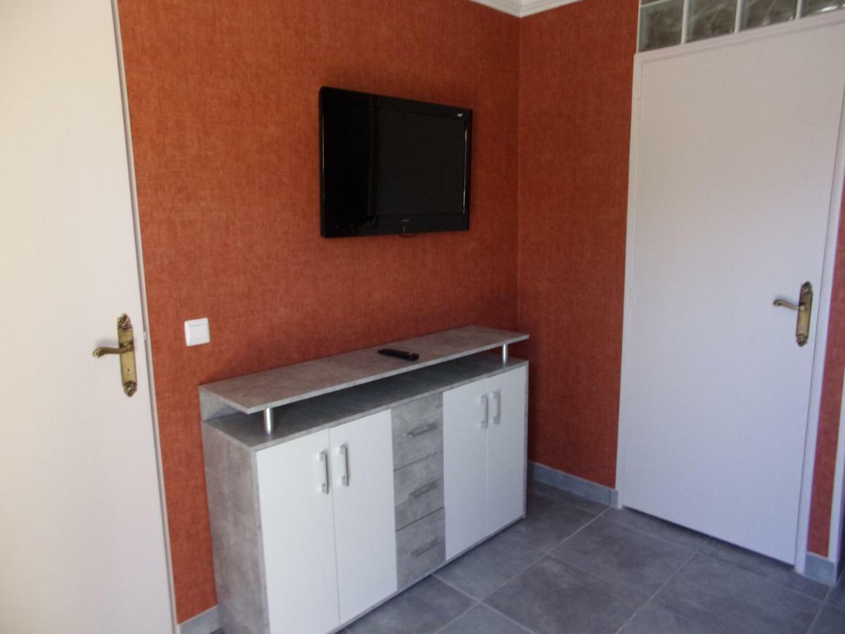 19 Rue Du Cadran Lejlighed Montmorillon Eksteriør billede